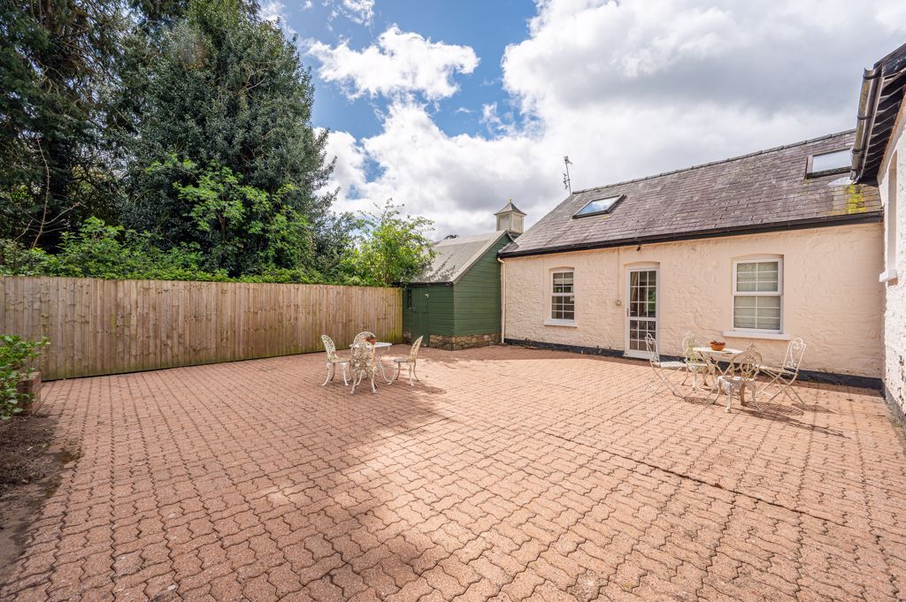 Courtyard- click for photo gallery